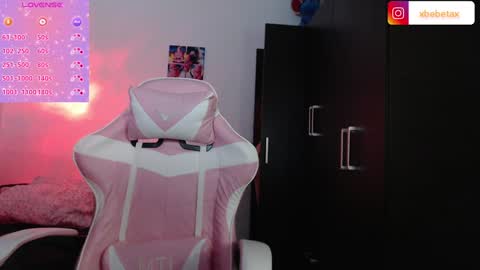 Snapshot of espagamer5 chatting on 12-11-24, 01:58 Xbebetax online show from 12-11-24, 01:58