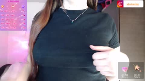 Snapshot of espagamer5 chatting on 12-21-24, 07:27 Xbebetax online show from 12-21-24, 07:27