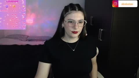 Snapshot of espagamer5 chatting on 01-12-25, 02:03 Xbebetax online show from 01-12-25, 02:03