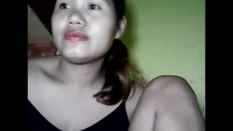 Snapshot of especialgirl_28 chatting on 12-10-24, 03:12 especialgirl_28 online show from 12-10-24, 03:12