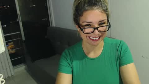 Juliana online show from 12-24-24, 12:00