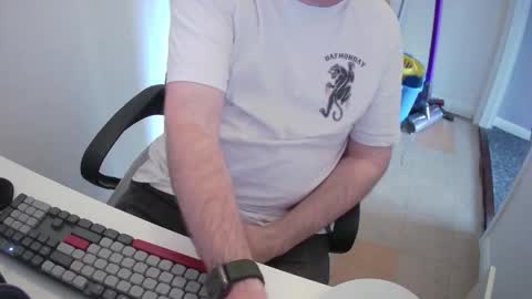Snapshot of essex_wild chatting on 05-10-26, 12:54 Morph online show from 05-10-26, 12:54
