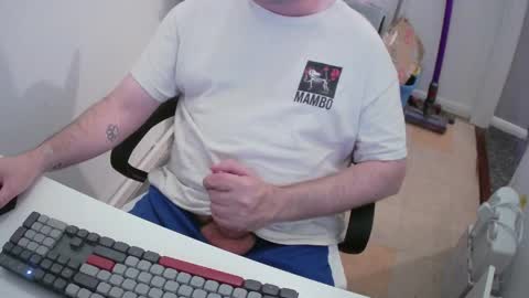 Snapshot of essex_wild chatting on 06-02-26, 08:33 Morph online show from 06-02-26, 08:33