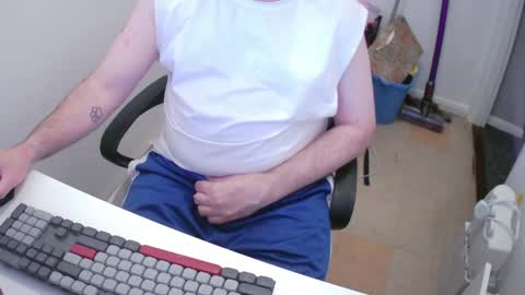 Snapshot of essex_wild chatting on 06-03-26, 08:03 Morph online show from 06-03-26, 08:03