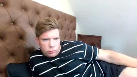 essexlad2022 online show from 06-15-26, 02:52