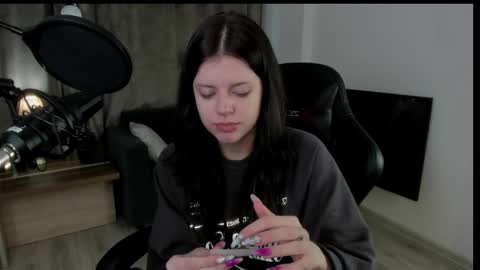 esteria online show from 12-08-24, 09:35