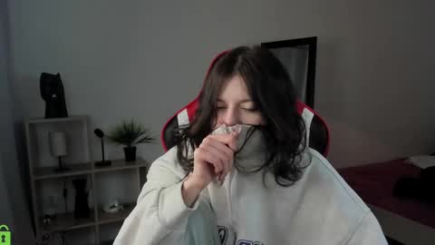 esteria online show from 12-14-24, 09:13