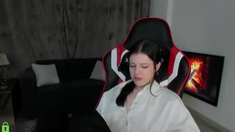 esteria online show from 12-26-24, 03:16