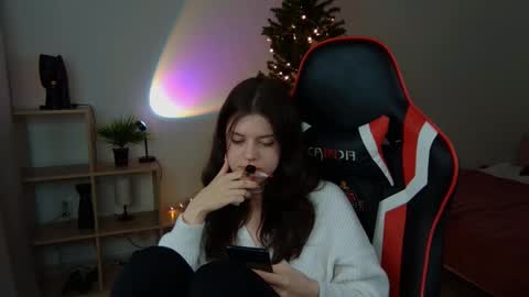 esteria online show from 01-15-25, 11:40