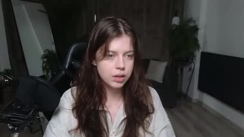 esteria online show from 10-16-25, 10:22