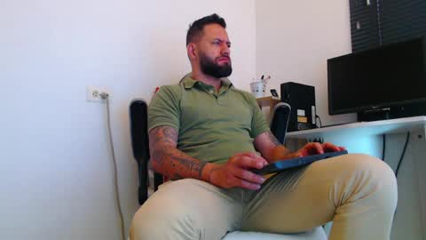 esteban online show from 03-30-26, 01:34