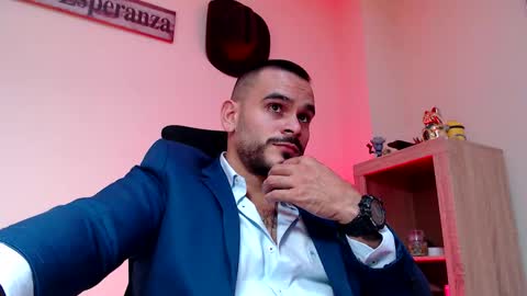 Esteban Fernandez online show from 02-06-26, 06:40