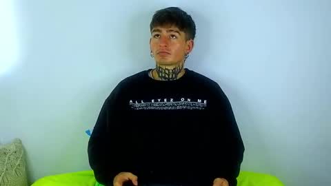 Esteban independent model online show from 03-11-25, 12:06