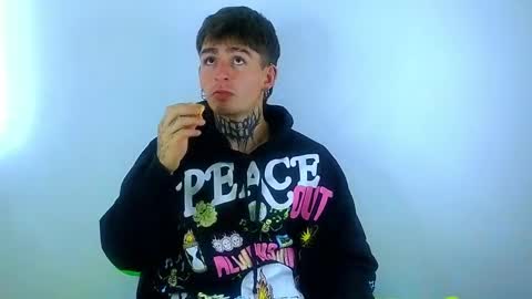 Esteban independent model online show from 03-12-25, 03:18