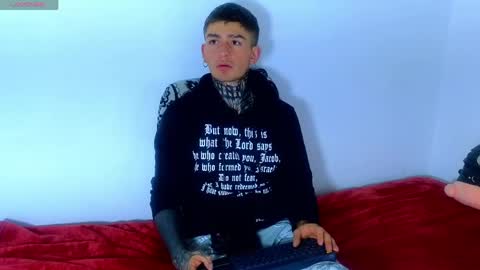 Esteban independent model online show from 04-22-26, 01:52