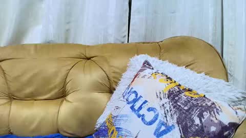 Snapshot of estebancot0314 chatting on 09-27-25, 06:51 Esteban online show from 09-27-25, 06:51