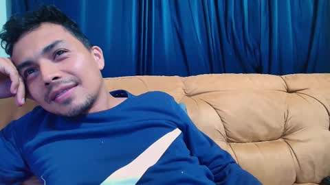 Snapshot of estebancot0314 chatting on 12-23-25, 05:49 Esteban online show from 12-23-25, 05:49