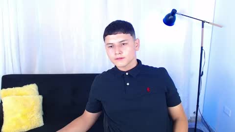 estebancum18 online show from 05-26-26, 01:18