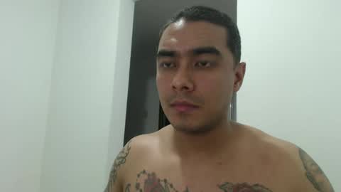 estebanmed92 online show from 01-05-26, 06:55