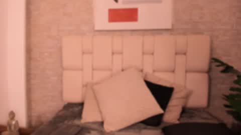 estefany online show from 11-14-25, 03:49