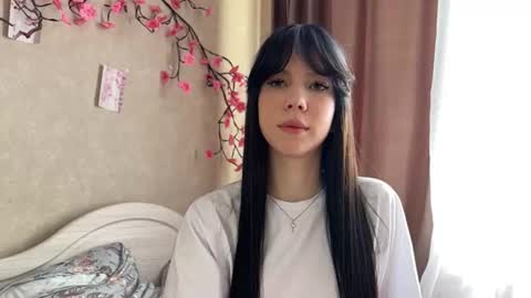 estellezdebski online show from 06-26-26, 08:41