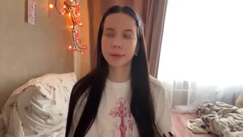 estellezdebski online show from 07-22-26, 02:42