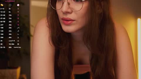 Ester online show from 11-04-25, 10:20