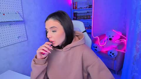 Snapshot of estercollins chatting on 12-07-24, 11:23 Ester online show from 12-07-24, 11:23