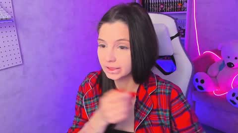 Snapshot of estercollins chatting on 01-14-25, 03:01 Ester online show from 01-14-25, 03:01