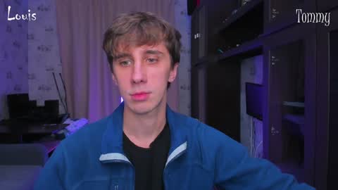 Snapshot of esthetics_boys chatting on 12-17-24, 12:45 LOUIS online show from 12-17-24, 12:45