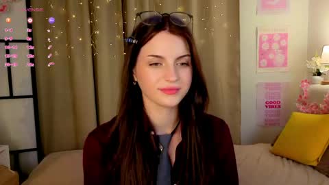 Anna  online show from 04-19-26, 08:44