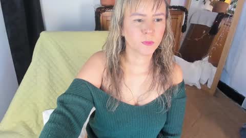 - E S T R E L L A  M I L F - online show from 12-28-24, 04:08