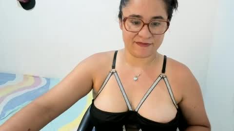estrellajunior online show from 07-08-26, 02:27