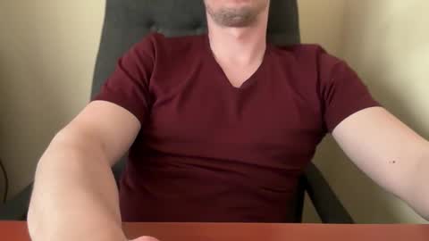 Tom online show from 05-05-26, 05:21