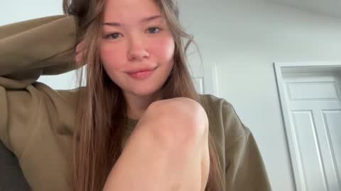 nika 3 online show from 10-25-25, 12:13