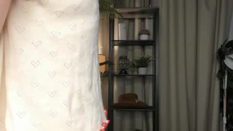 Natalie online show from 11-14-25, 05:39