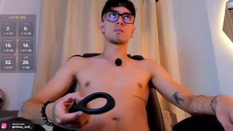 etham_wolf1 online show from 07-17-26, 08:03