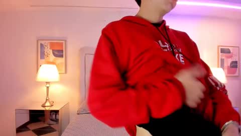 ethan and ava online show from 01-26-25, 01:36