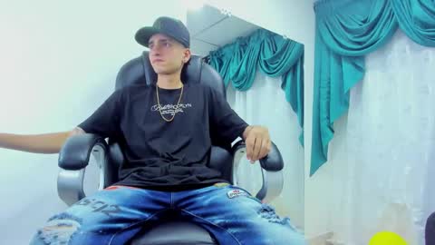 Snapshot of ethan_boy_ chatting on 12-03-24, 08:17 Ethan online show from 12-03-24, 08:17