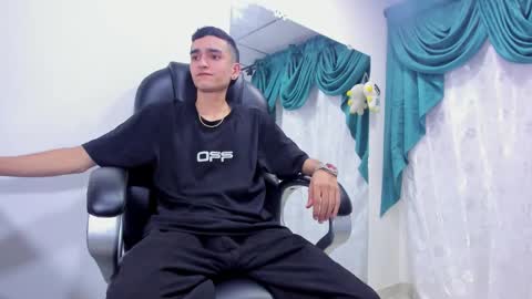 Snapshot of ethan_boy_ chatting on 02-12-25, 06:40 Ethan online show from 02-12-25, 06:40