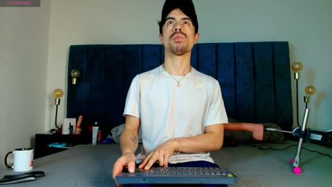 ethan  online show from 04-06-26, 03:37