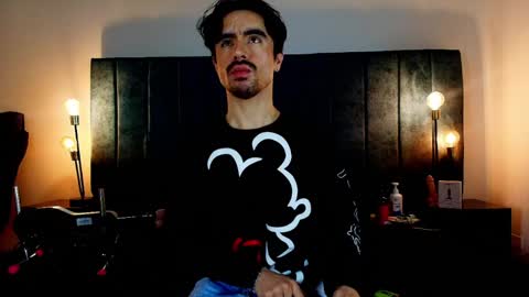 Snapshot of ethan_briggs chatting on 05-06-26, 03:35 ethan online show from 05-06-26, 03:35