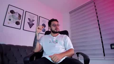 Snapshot of ethan_greacee chatting on 02-23-26, 12:02 ethan_greacee online show from 02-23-26, 12:02