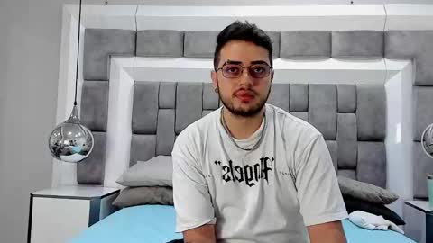 ethan_greys online show from 11-25-25, 04:12