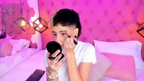 Snapshot of ethan_lennox_ chatting on 07-30-26, 04:22 Ethan online show from 07-30-26, 04:22