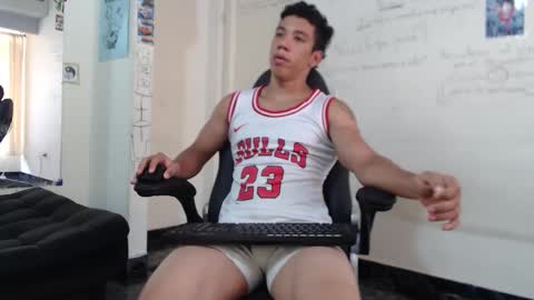 Ethan Noir online show from 02-11-26, 07:41