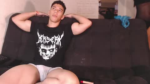 Ethan Noir online show from 05-22-26, 01:02
