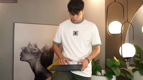 ethan_occonor online show from 10-21-25, 12:17