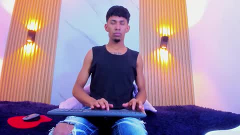 ethan_thouse online show from 10-09-25, 03:59