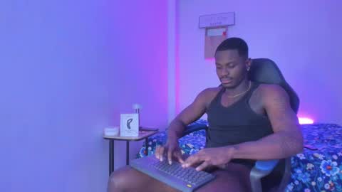 ethan travis online show from 10-03-25, 08:50